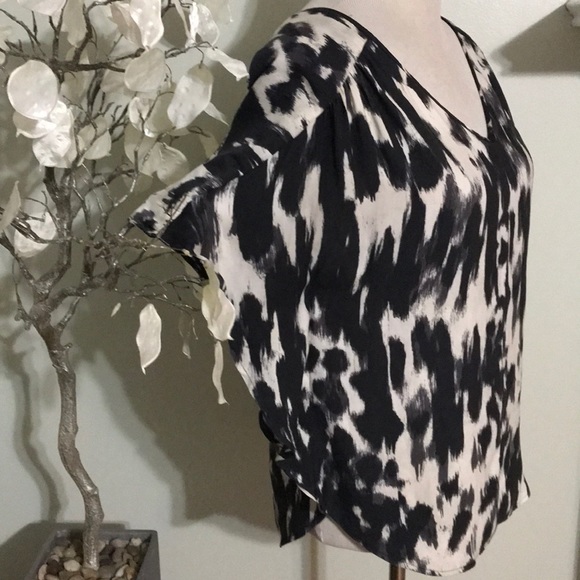 EXPRESS BLOUSE - Picture 3 of 6